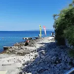 Apartmenthouse Lizzi Τρογκίρ