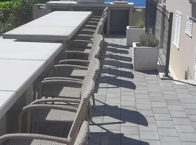 Apartmenthouse Lizzi Appartement